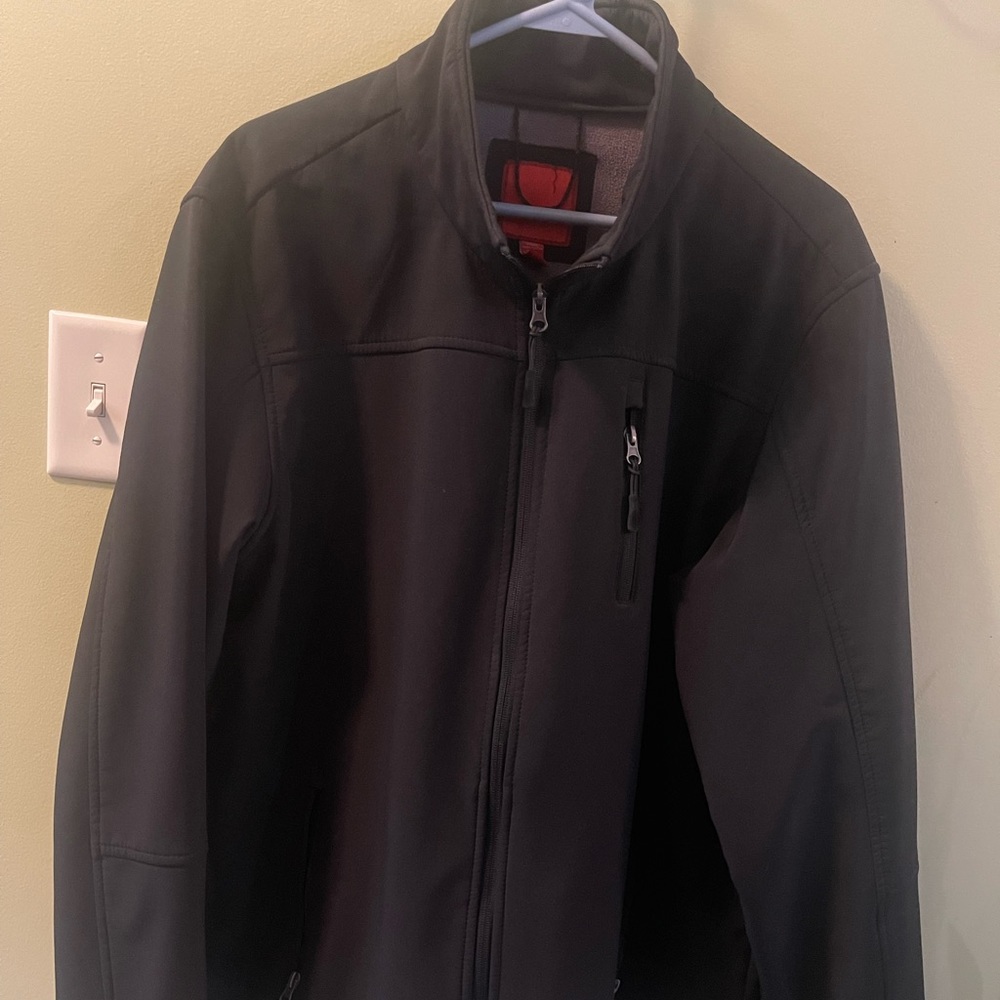 Mens size XL Izod medium weight jacket. Black. Like new.